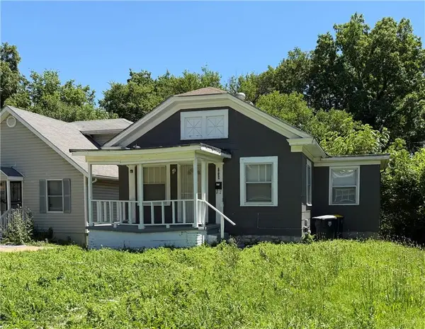 7039 Indiana Avenue, Kansas City, MO 64132
