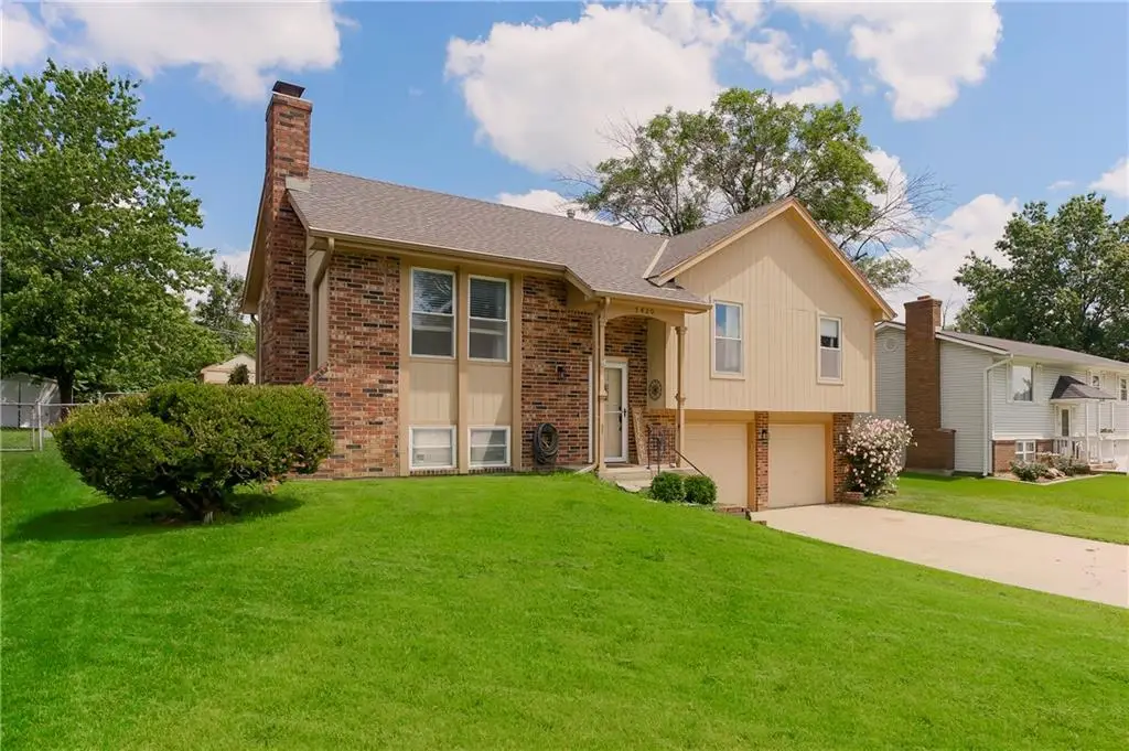1420 W Spruce Street, Olathe, KS 66061 - #1