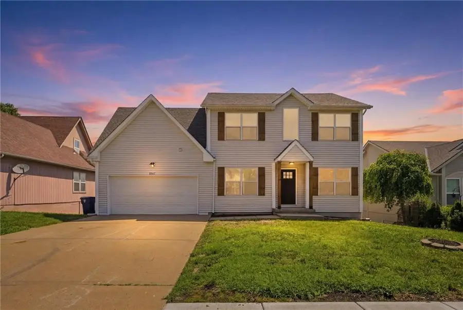 8547 N Robinhood Avenue, Kansas City, MO 64154 - #2