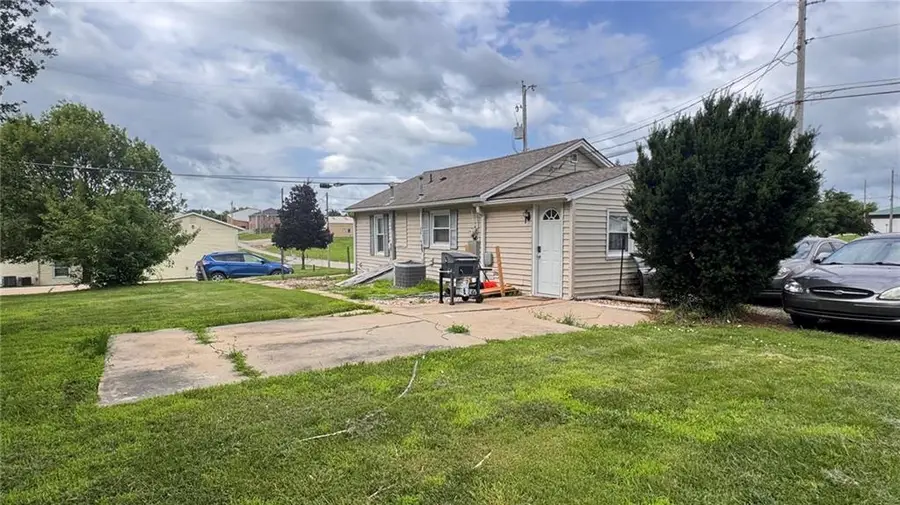 708 W Missouri Street, Highland, KS 66035 - #3