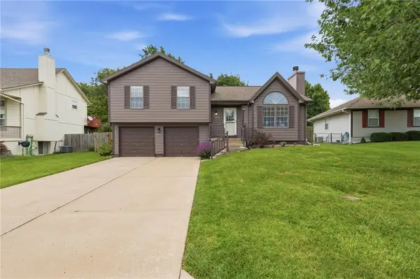 205 Apple Valley Parkway, Belton, MO 64012