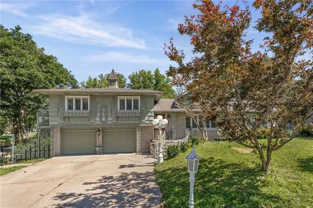 8712 Waverly Avenue, Kansas City, KS 66109 - #1