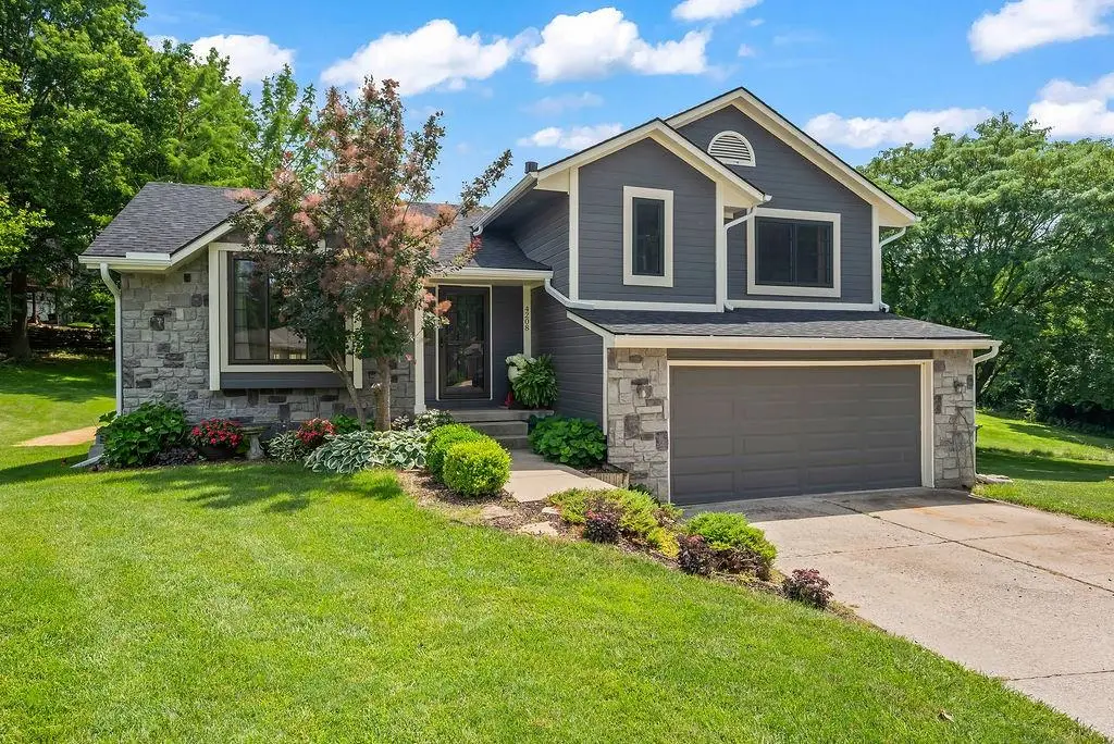 4208 NW Jonathan Court, Blue Springs, MO 64015 - #1