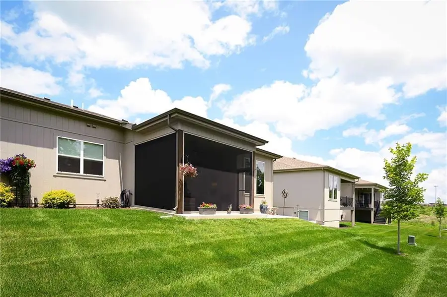 24969 W 94th Place, Lenexa, KS 66227 - #2