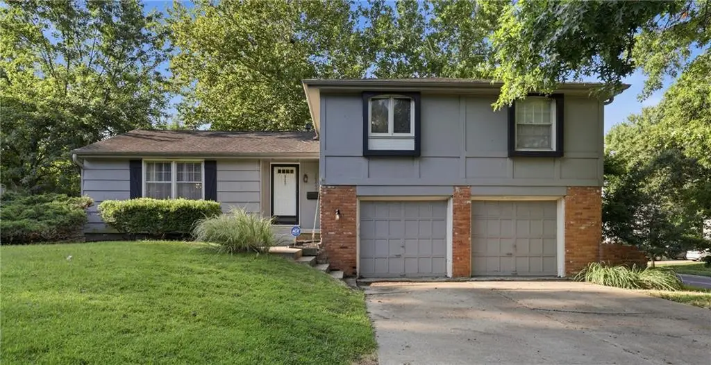 10217 W 91st Street, Overland Park, KS 66212 - #1