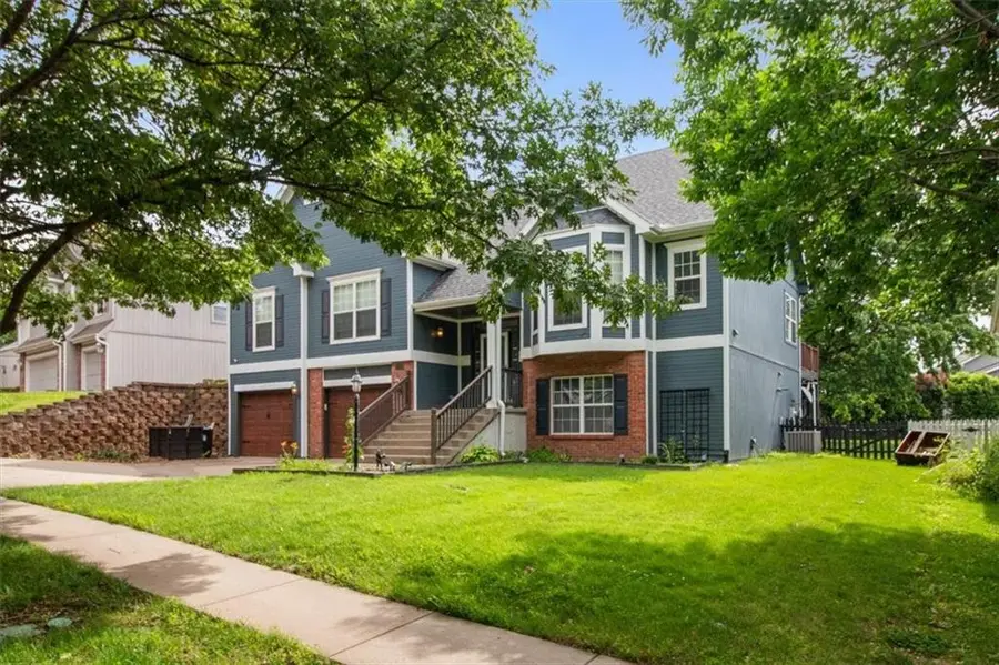 4403 Kensington Drive, Saint Joseph, MO 64506 - #3