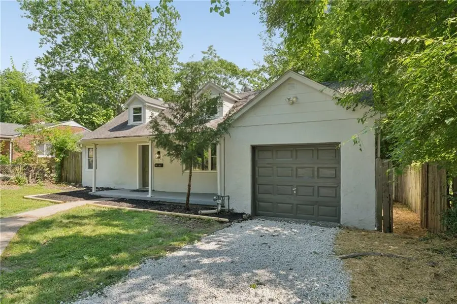 11225 E 14th Street, Independence, MO 64052 - #2