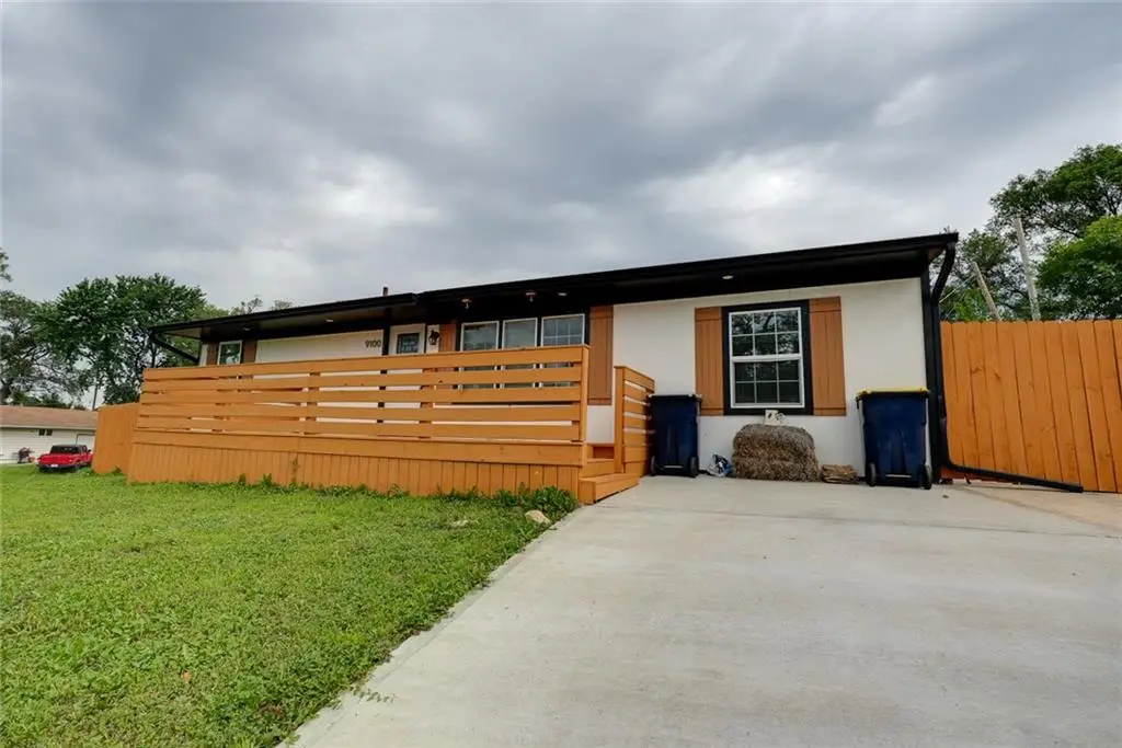 9100 E 43rd Terrace, Kansas City, MO 64133 - #1