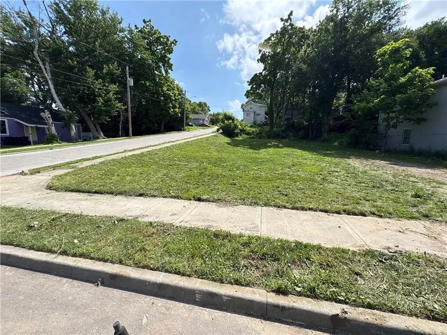 4201 Park Avenue, Kansas City, MO 64130 - #2