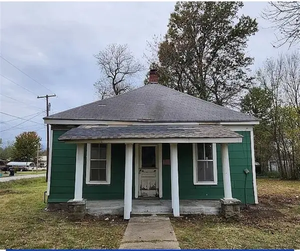 939 S Wyandotte Avenue, Baxter Springs, KS 66713