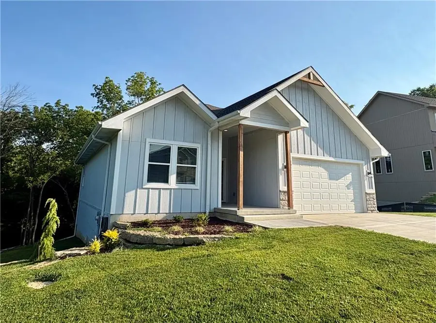 801 Colonial Drive, Pleasant Hill, MO 64080 - #2