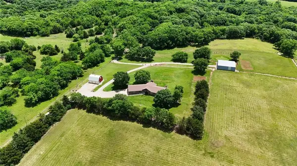14805 27th Street, Perry, KS 66073