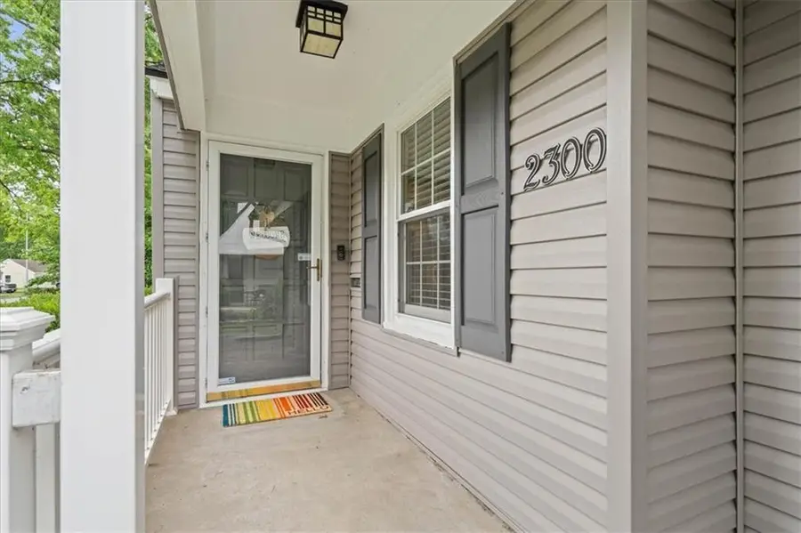 2300 W 79th Street, Prairie Village, KS 66208 - #2