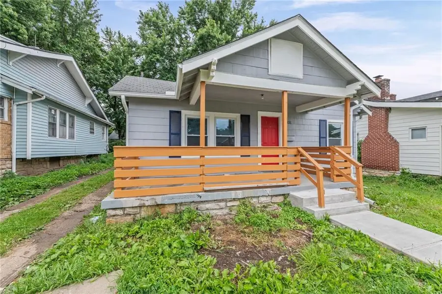 1831 E 68th Street, Kansas City, MO 64132 - #3
