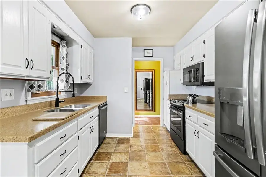 9334 Woodward Street, Overland Park, KS 66212 - #3