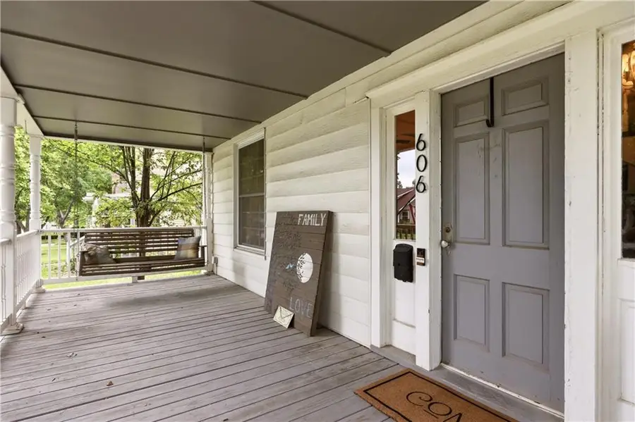 606 E Peoria Street, Paola, KS 66071 - #2
