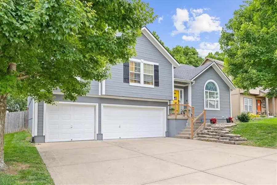 901 Colonial Drive, Pleasant Hill, MO 64080 - #3