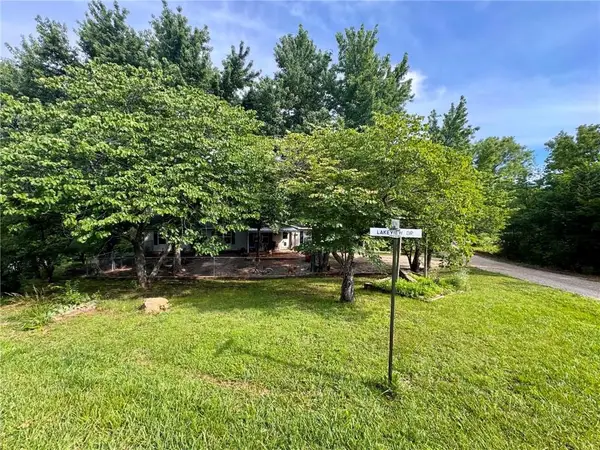 9534 Lakeview Drive, Ozawkie, KS 66070