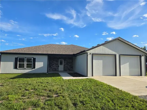 125 NW 171 Road, Warrensburg, MO 64093