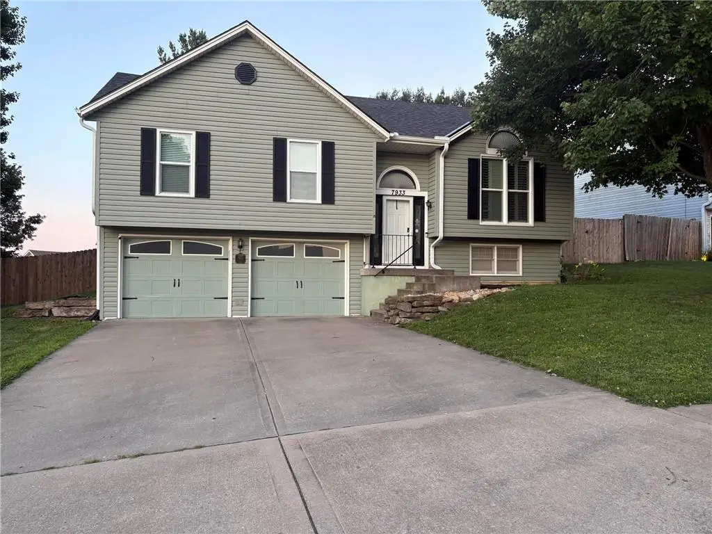 7933 N Wyoming Court, Kansas City, MO 64118 - #1