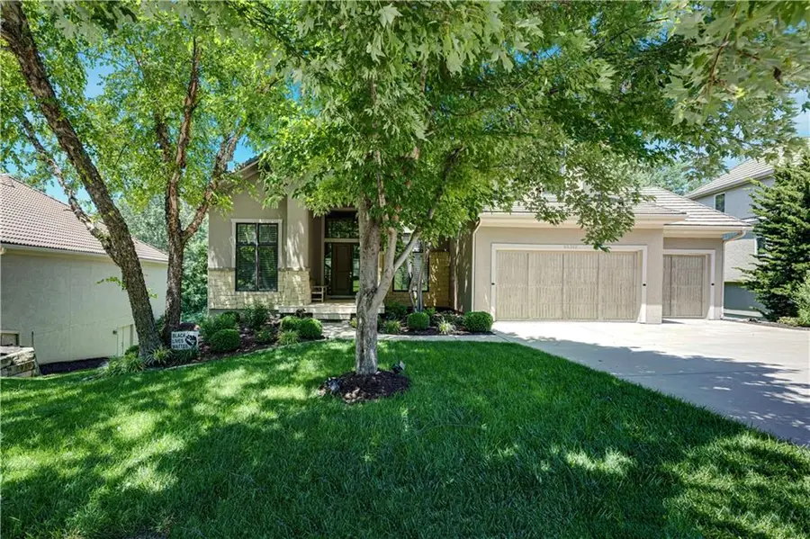 25312 W 96th Terrace, Lenexa, KS 66227 - #2