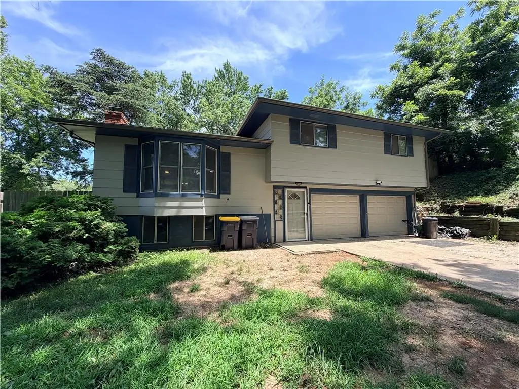 3521 N College Street, Kansas City, MO 64117 - #1