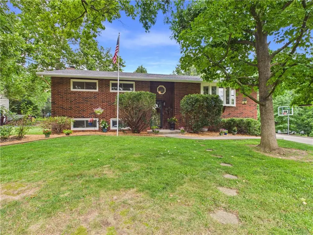 21 SE 215 Road, Warrensburg, MO 64093 - #1