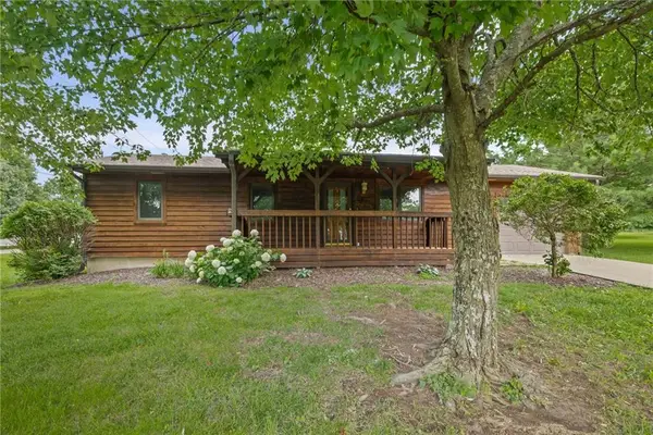 1901 Willow Street, Valley Falls, KS 66088