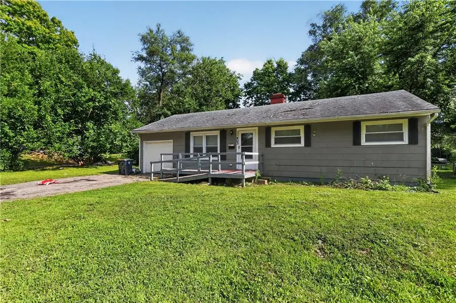 11403 Winchester Avenue, Kansas City, MO 64134 - #2