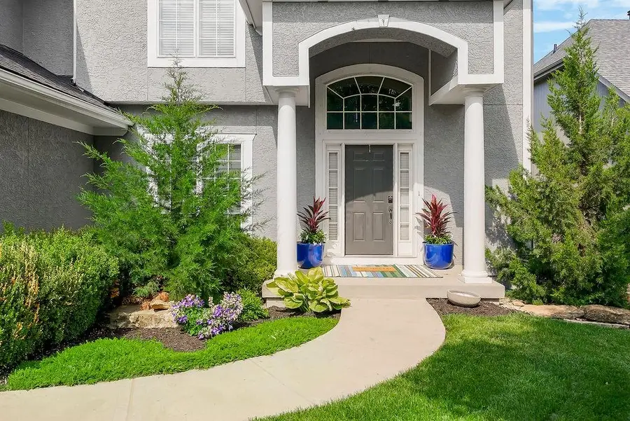 10877 S Barth Road, Olathe, KS 66061 - #2