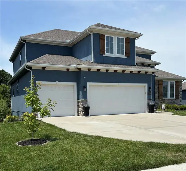 11218 N Michigan Avenue, Kansas City, MO 64155