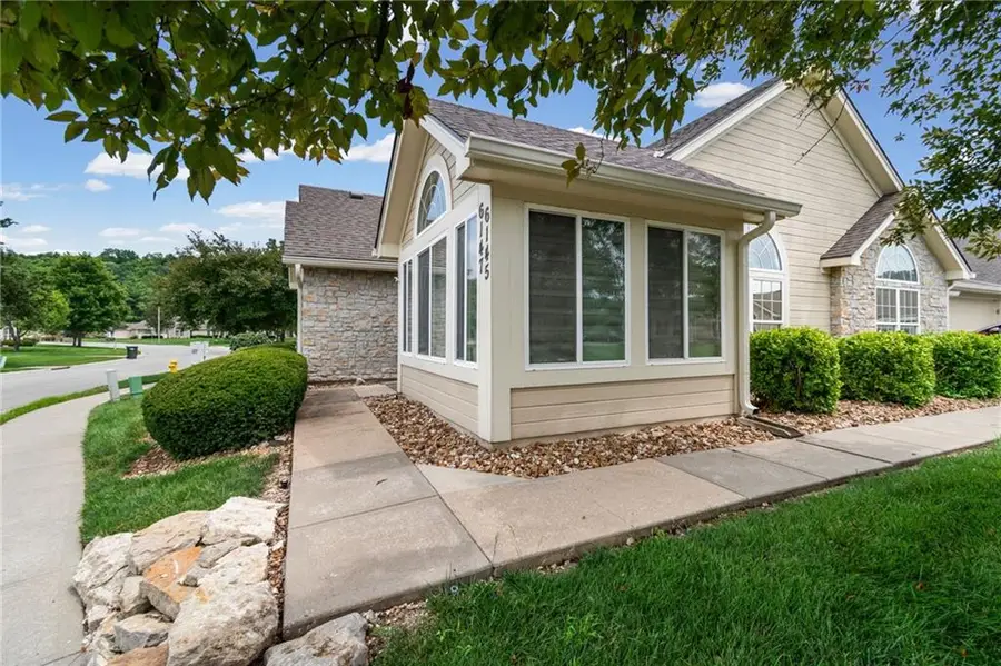 6147 NE Kensington Drive #26B, Lees Summit, MO 64064 - #3