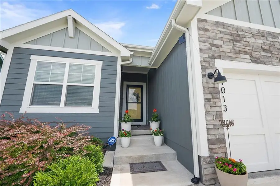 9013 9th Street, Lees Summit, MO 64064 - #3