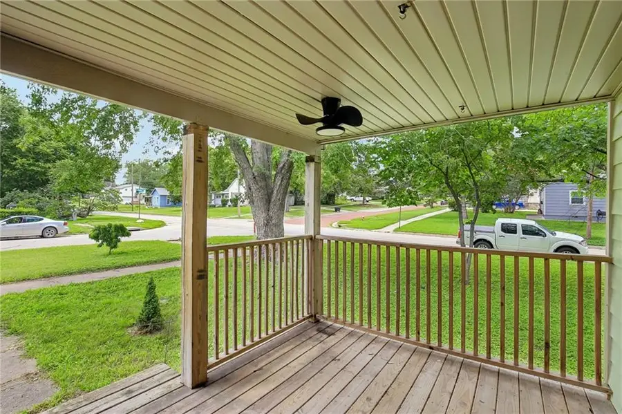 533 N Cedar Street, Ottawa, KS 66067 - #2