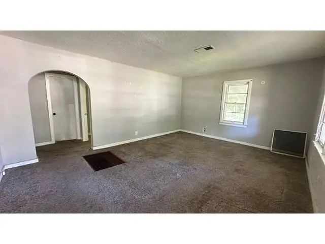 107 W Benton Street, Clinton, MO 64735 - #3