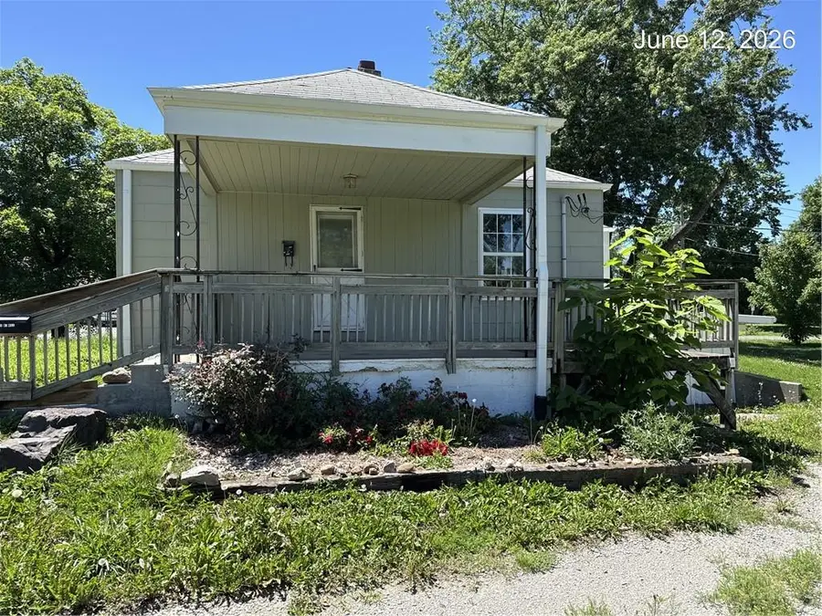 811 W Mill Street, Gallatin, MO 64640 - #2