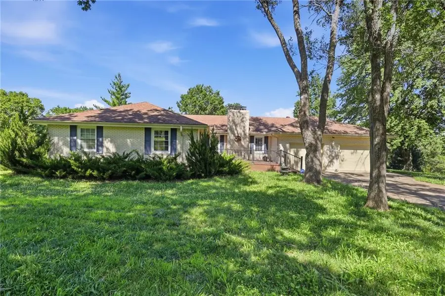 29585 Somerset Road, Paola, KS 66071 - #2