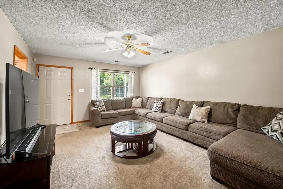1044 Arrowhead Ridge, Independence, MO 64056 - #3