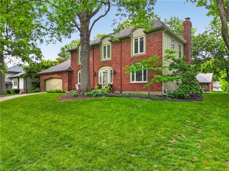 304 NW Aspen Street, Lees Summit, MO 64064 - #3