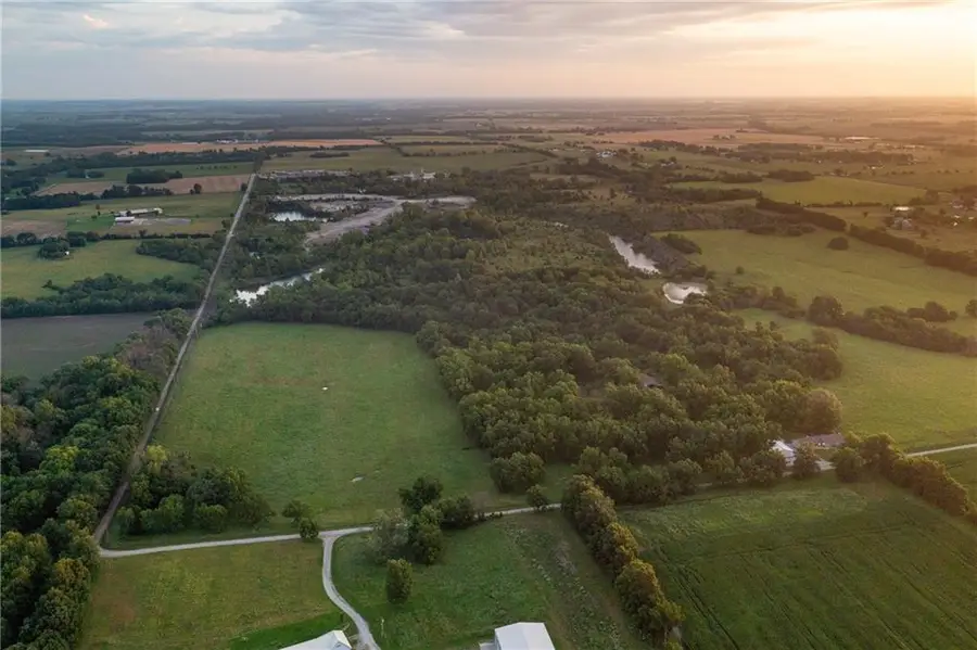 2354 NW County Rd 1502 (tract 1) Road, Butler, MO 64730 - #3