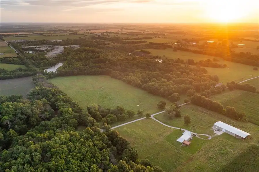 2354 NW County Rd 1502 (tract 3) Road, Butler, MO 64730 - #2