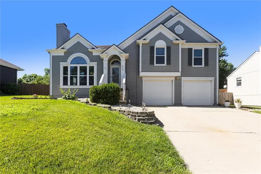 2137 7th Street, Lees Summit, MO 64063 - #2