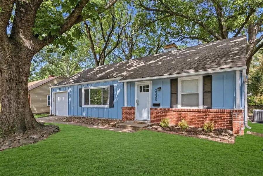2320 W 76th Street, Prairie Village, KS 66208 - #3