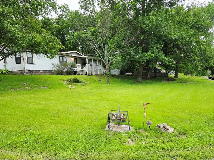 58 N Longview Road, Pleasanton, KS 66075 - #3