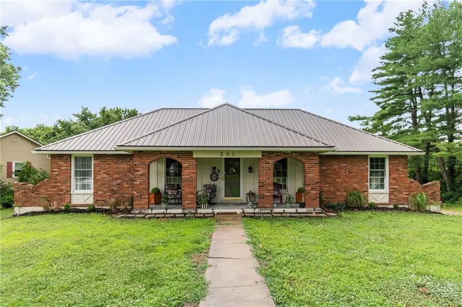 205 E Dauxville Drive, Richmond, MO 64085 - #2