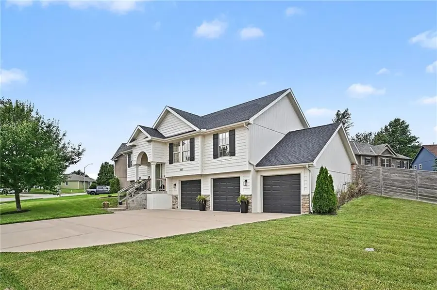 1857 Shannon Drive, Liberty, MO 64068 - #2