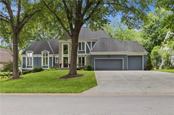 12603 Pawnee Lane, Leawood, KS 66209