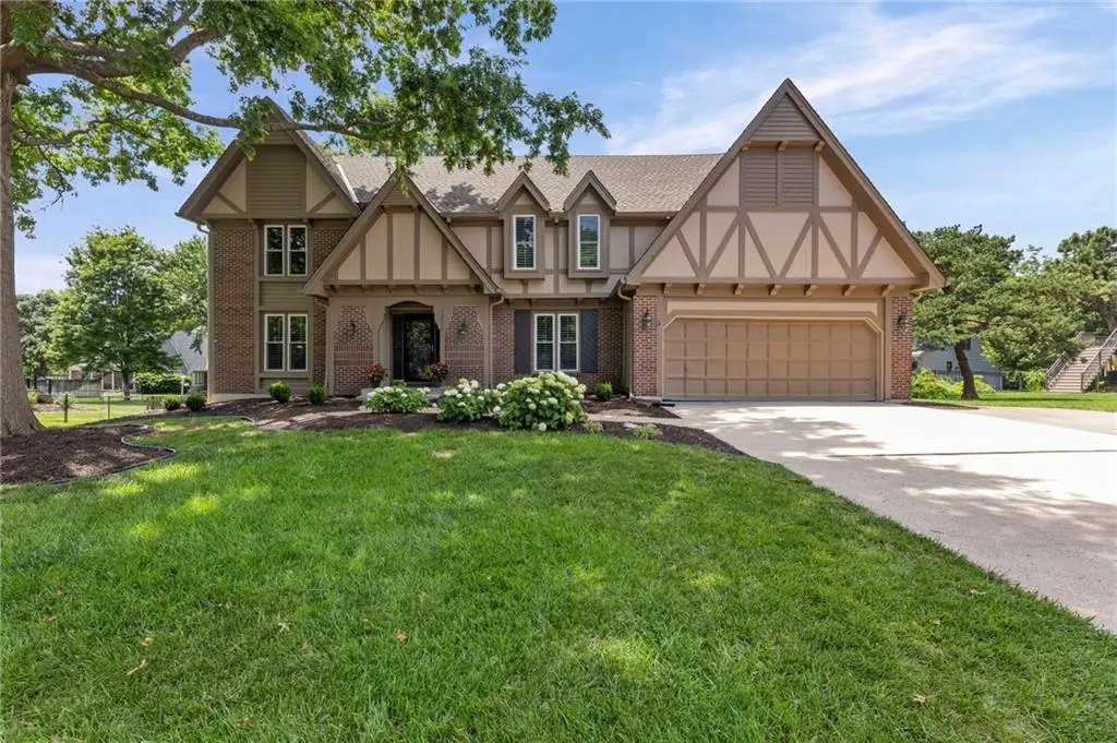 12112 Aberdeen Road, Leawood, KS 66209 - #1