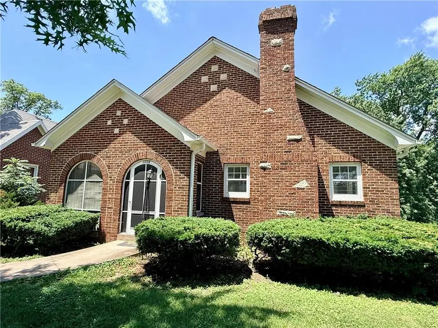 1608 N Walnut Street, Higginsville, MO 64037 - #3