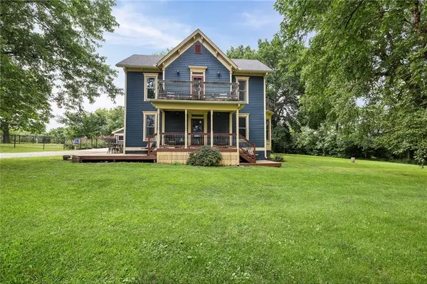 24126 K 7 Highway, Fontana, KS 66026